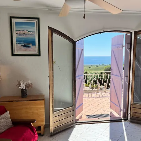 Vue Avec Piscine Et Jardin Arbore Βίλα