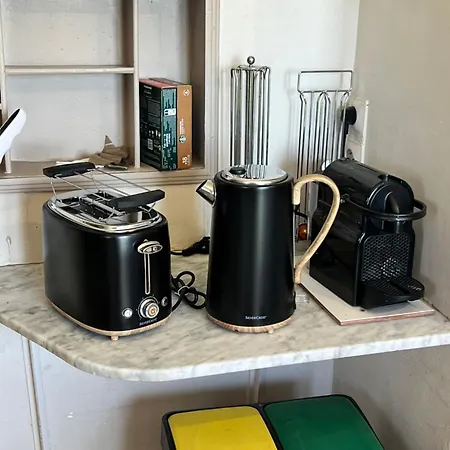 Vue Avec Piscine Et Jardin Arbore Coggia