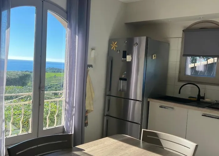 Villa Vue Avec Piscine Et Jardin Arbore Coggia